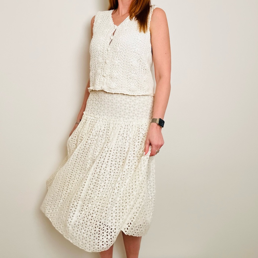 VintageKenzie Cream A-Line Eyelet Midi Skirt - Picture 2 of 8